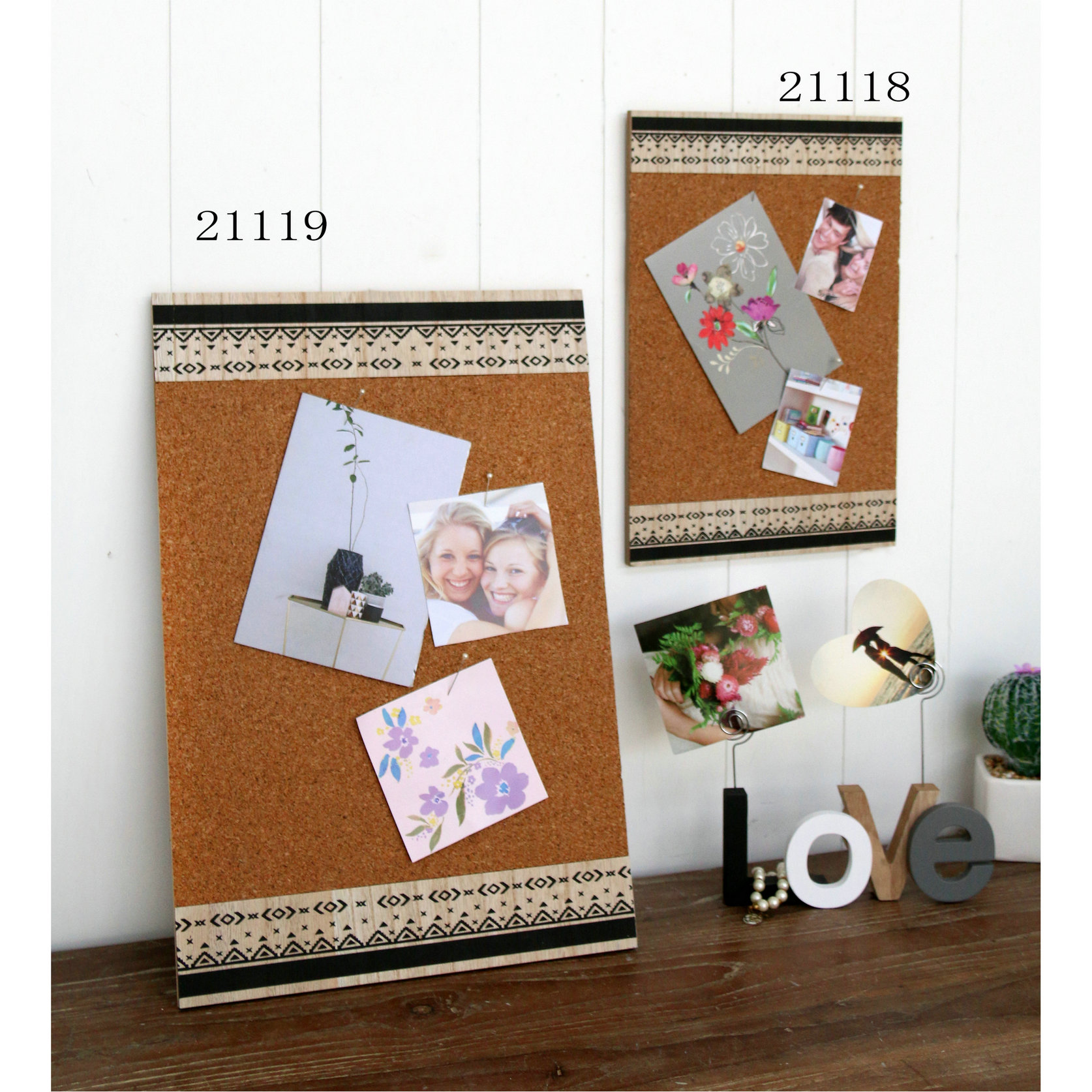 FU-21119  corkboard(huge) 30x1x45cm