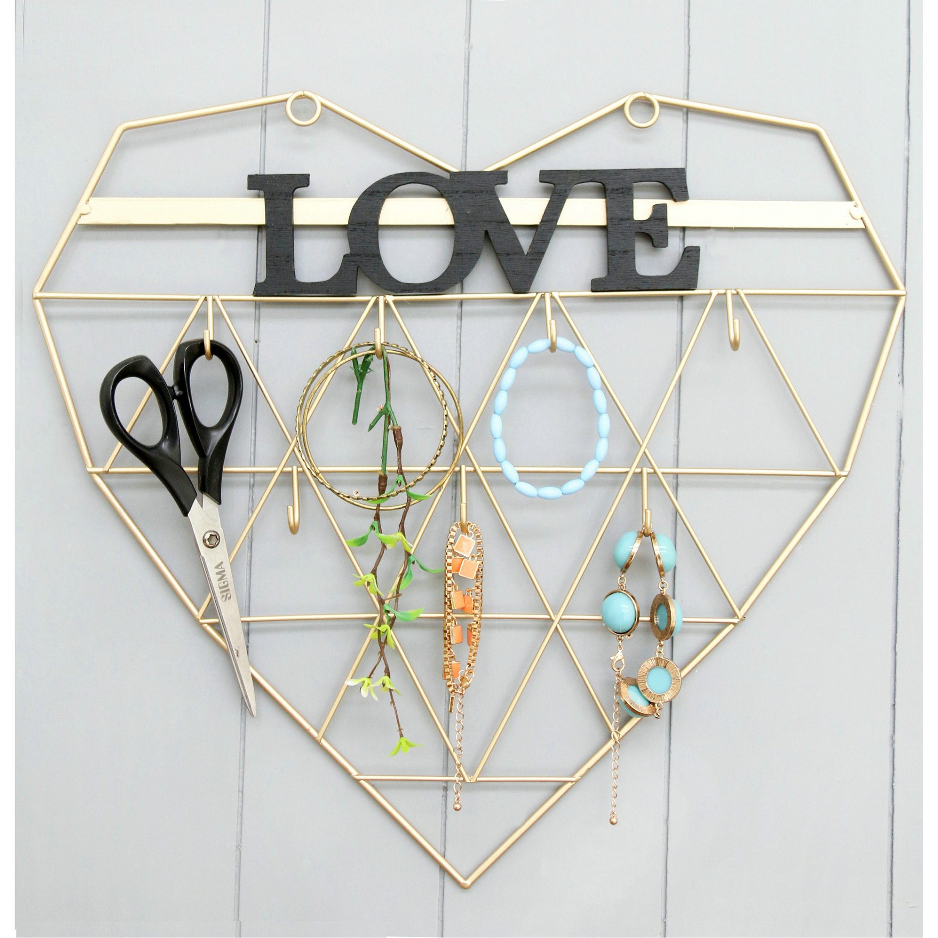 FU-21236  Metal heart letter with  hooks 39.5x36.5x2.5cm
