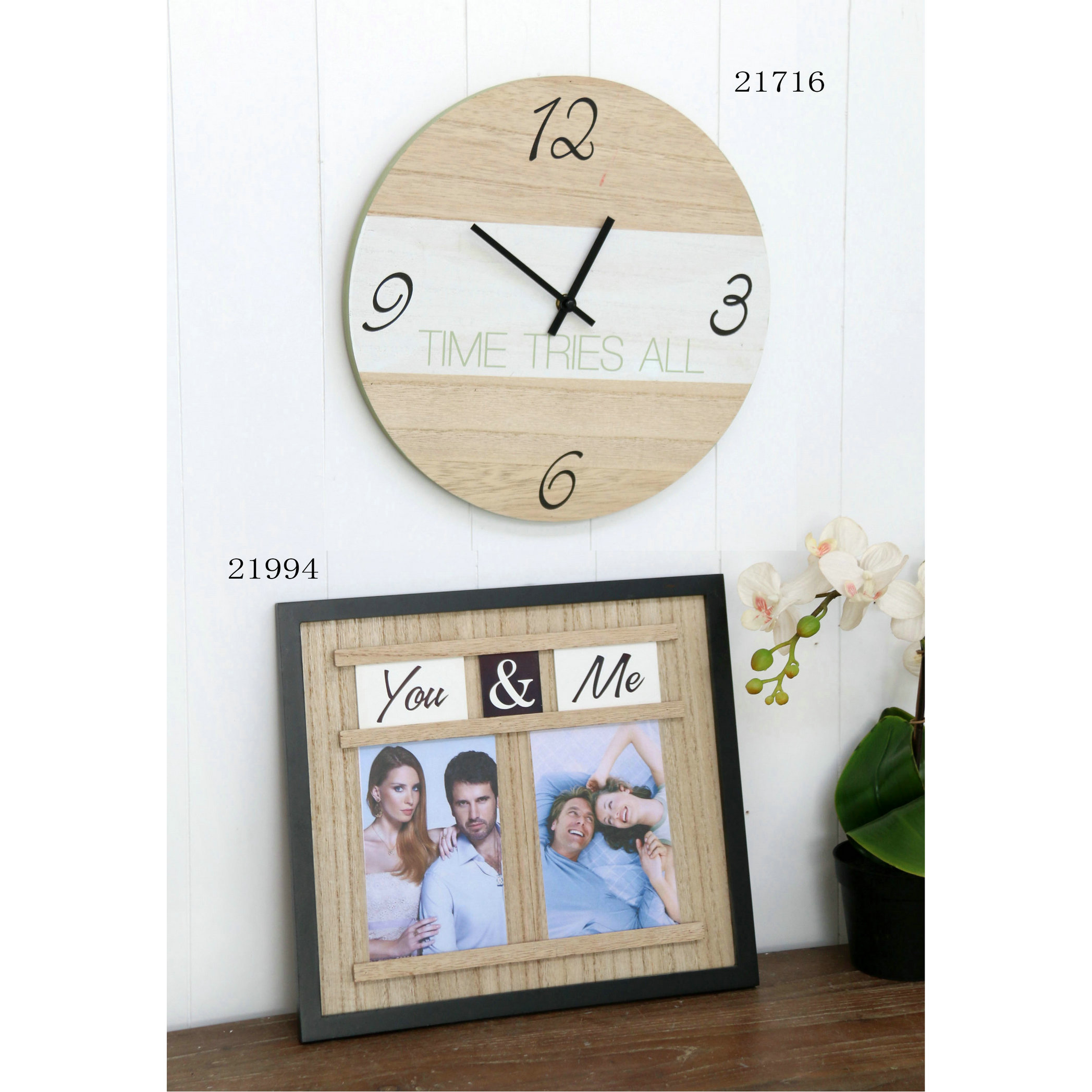 FU-21716  Wood clock 32x32x4cm