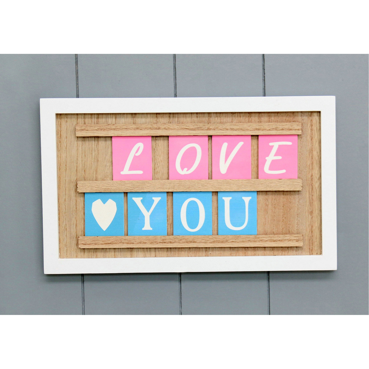 FU-21990  Wood wall plaque with letter 30x18x1.2cm