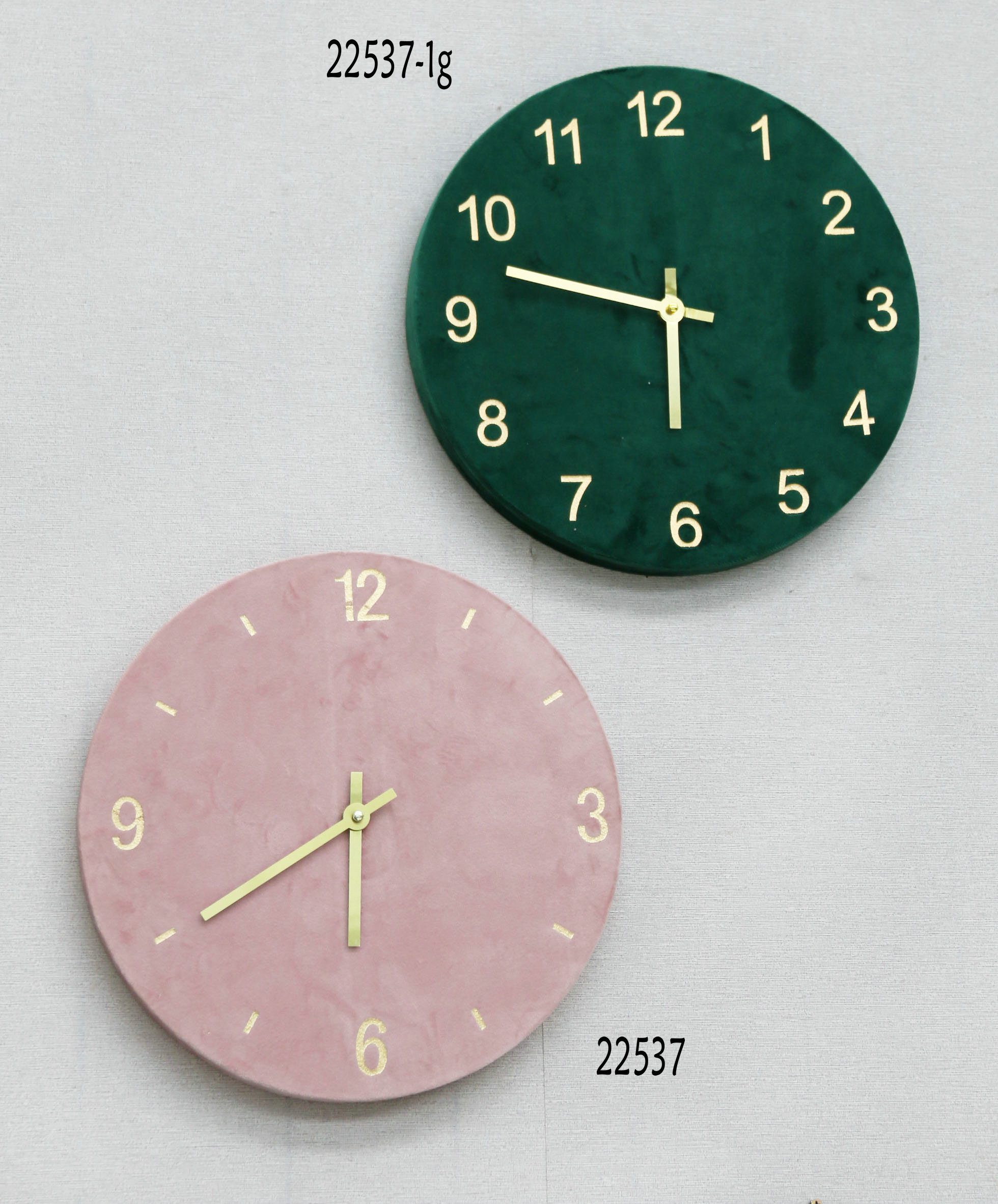 FU-22537  Velvet wall clock 30x30x4cm