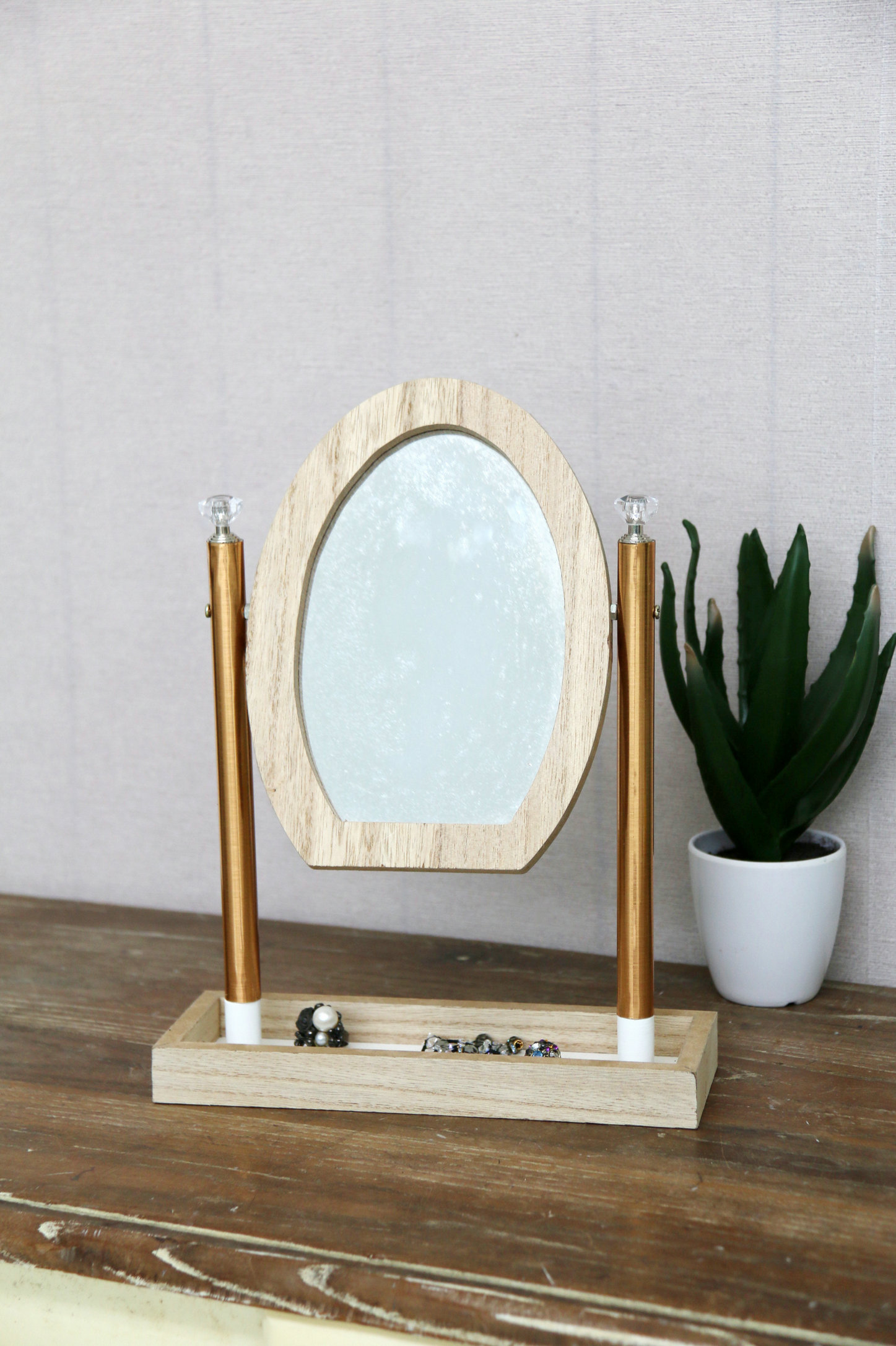 FU-23252  Wood oval mirror with base 24x8.5x32cm
